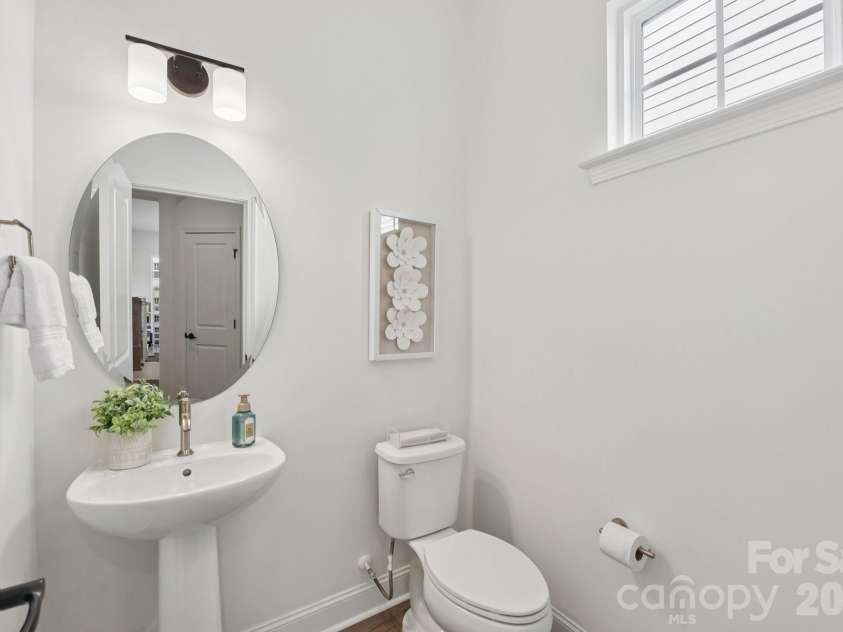 7426 Westrow Avenue, Charlotte, NC 28278.  MLS# CAR4361723, YatesRealty ID 18313. Representative