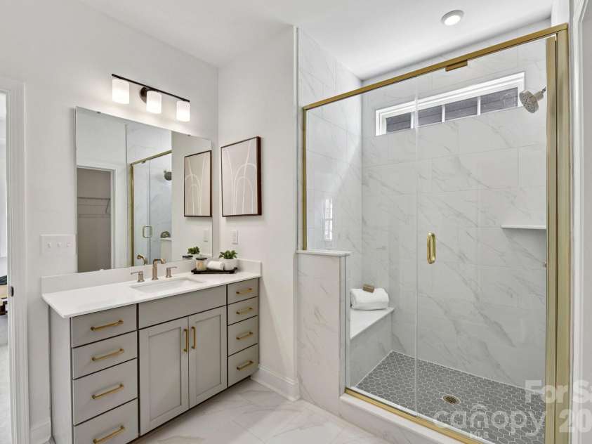 7426 Westrow Avenue, Charlotte, NC 28278.  MLS# CAR4361723, YatesRealty ID 18313. Representative