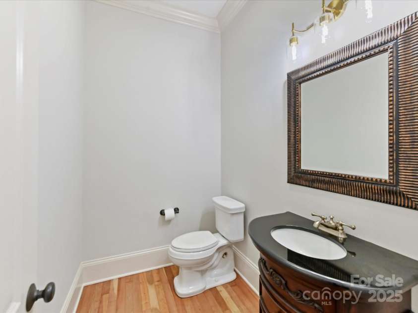 825 Hudson Place, Davidson, NC 28036.  MLS# CAR4248098, YatesRealty ID 18313. 