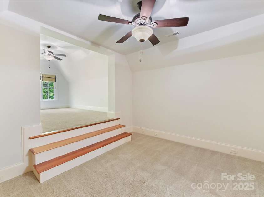 825 Hudson Place, Davidson, NC 28036.  MLS# CAR4248098, YatesRealty ID 18313. 