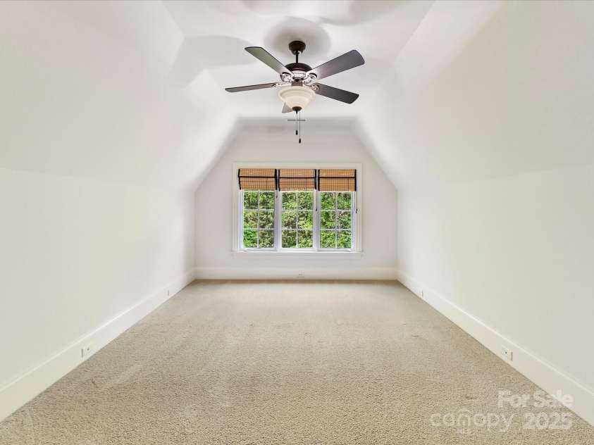 825 Hudson Place, Davidson, NC 28036.  MLS# CAR4248098, YatesRealty ID 18313. 