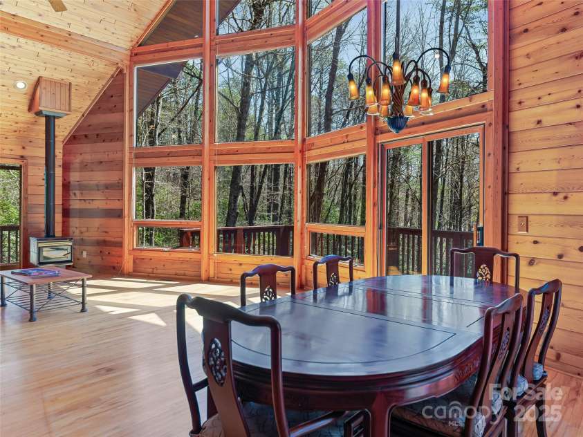 167 Harbor Cove, Brevard, NC 28712.  MLS# CAR4247384, YatesRealty ID 18314. 