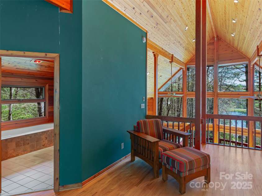 167 Harbor Cove, Brevard, NC 28712.  MLS# CAR4247384, YatesRealty ID 18314. 