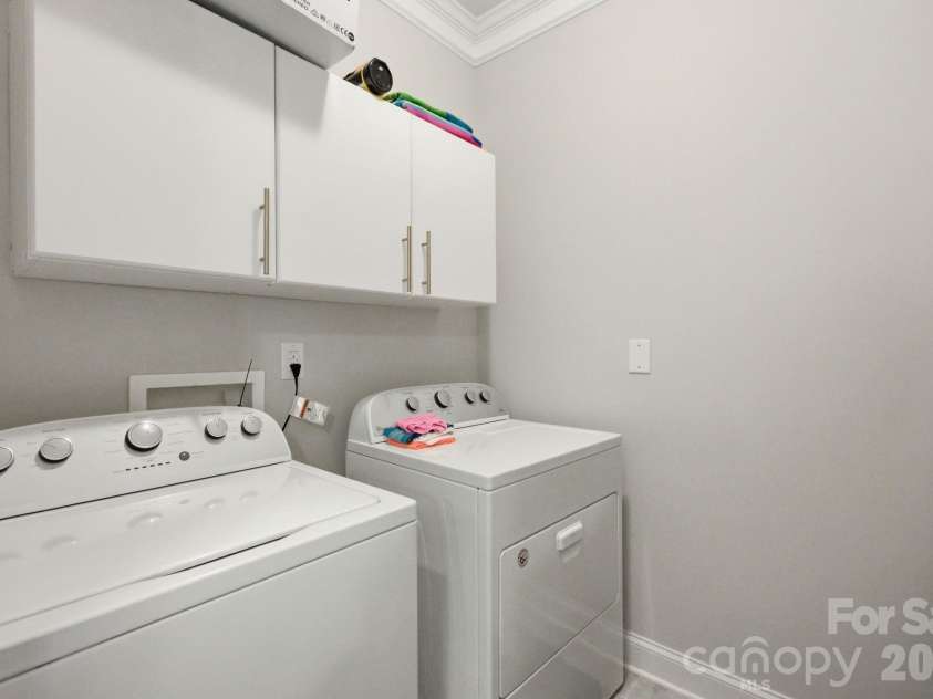4269 Legacy Drive, Denver, NC 28037.  MLS# CAR4375205, YatesRealty ID 18314. 