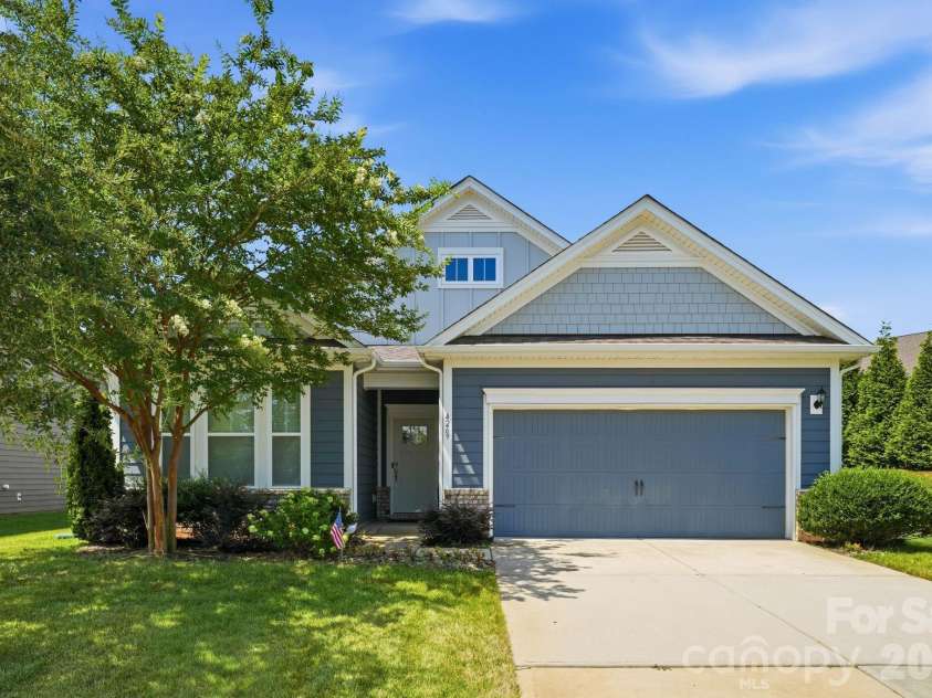 4269 Legacy Drive, Denver, NC 28037.  MLS# CAR4375205, YatesRealty ID 18314. 
