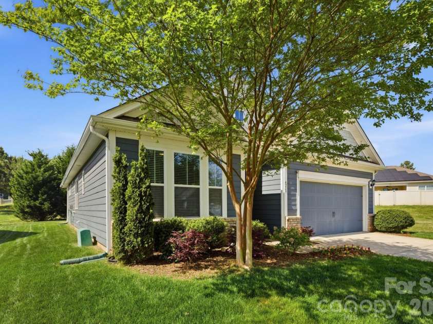 4269 Legacy Drive, Denver, NC 28037.  MLS# CAR4421374, YatesRealty ID 18314. 