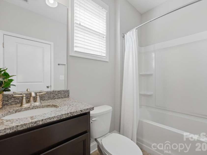 4269 Legacy Drive, Denver, NC 28037.  MLS# CAR4421374, YatesRealty ID 18314. 