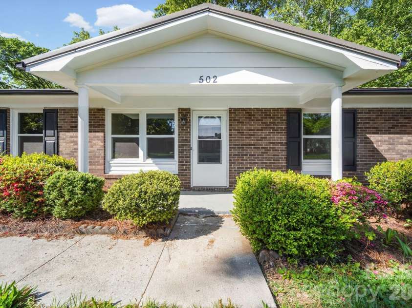 502 Geroid Street, Salisbury, NC 28144.  MLS# CAR4374014, YatesRealty ID 18315. 