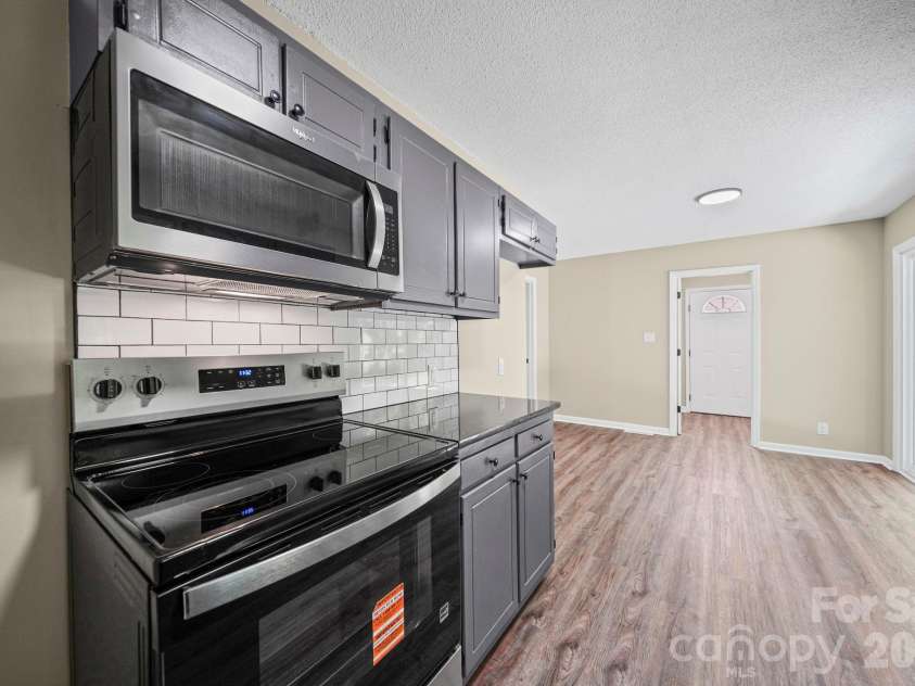 502 Geroid Street, Salisbury, NC 28144.  MLS# CAR4374014, YatesRealty ID 18315. 