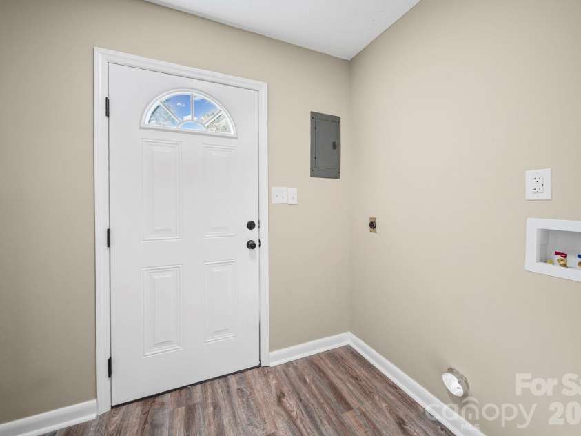 502 Geroid Street, Salisbury, NC 28144.  MLS# CAR4374014, YatesRealty ID 18315. 