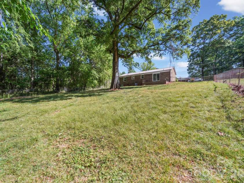 502 Geroid Street, Salisbury, NC 28144.  MLS# CAR4374014, YatesRealty ID 18315. 