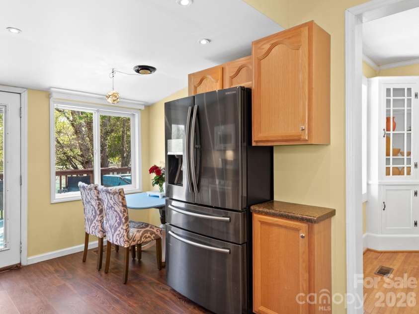 1614 Ridgewood Boulevard, Hendersonville, NC 28791.  MLS# CAR4368545, YatesRealty ID 18317. 