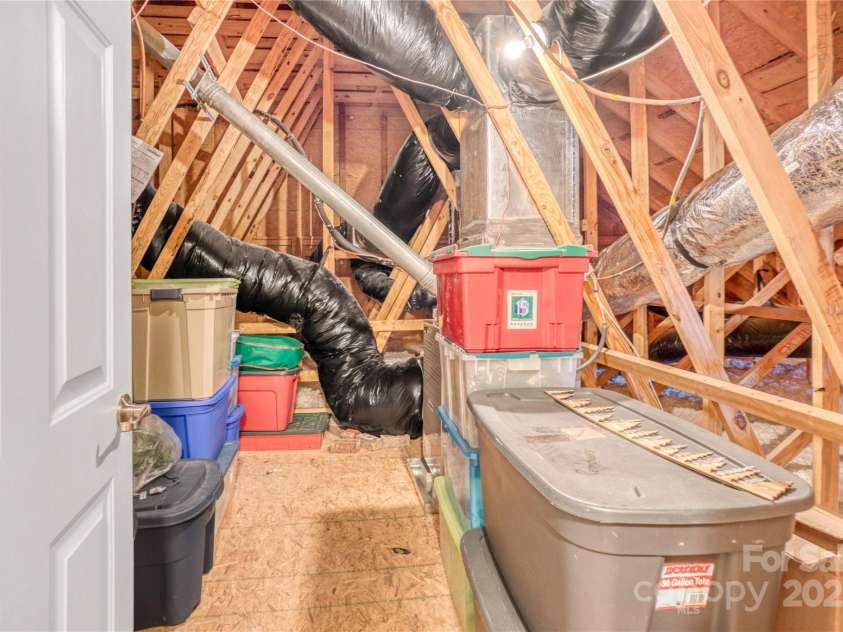 12910 Meetinghouse Drive, Cornelius, NC 28031.  MLS# CAR4266302, YatesRealty ID 18318. 