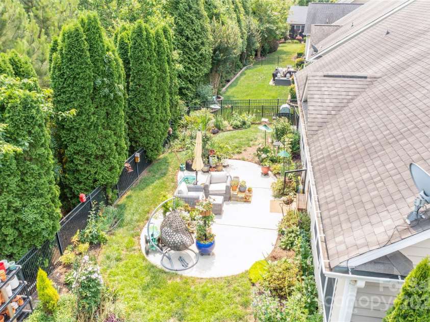 12910 Meetinghouse Drive, Cornelius, NC 28031.  MLS# CAR4266302, YatesRealty ID 18318. 