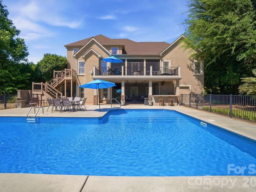 159 Riverchase Lane, Mooresville, NC 28115.  MLS# CAR4372819, YatesRealty ID 18318. 