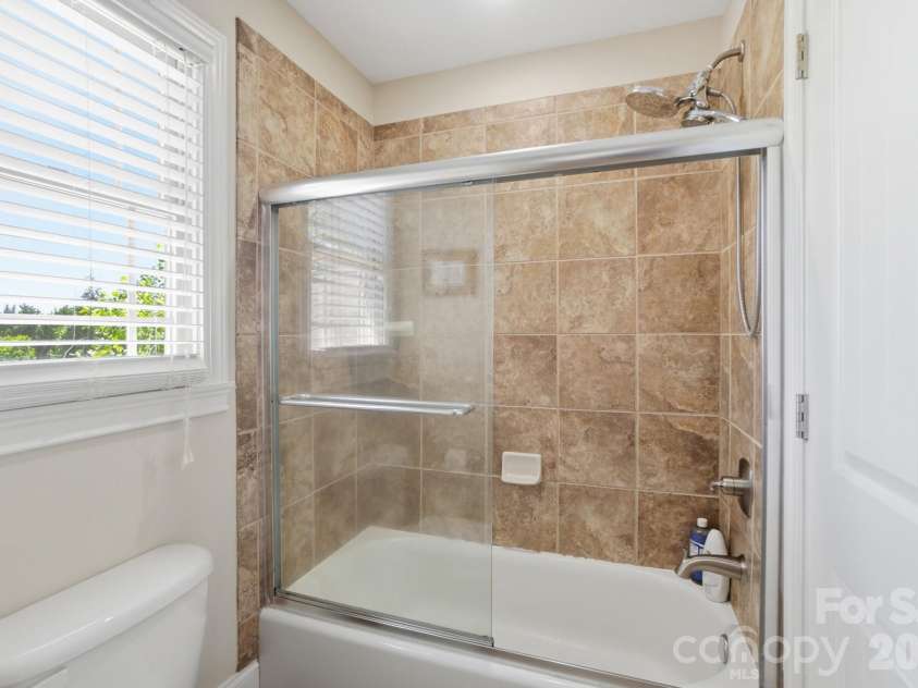 159 Riverchase Lane, Mooresville, NC 28115.  MLS# CAR4372819, YatesRealty ID 18318. 