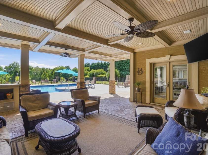 159 Riverchase Lane, Mooresville, NC 28115.  MLS# CAR4372819, YatesRealty ID 18318. 