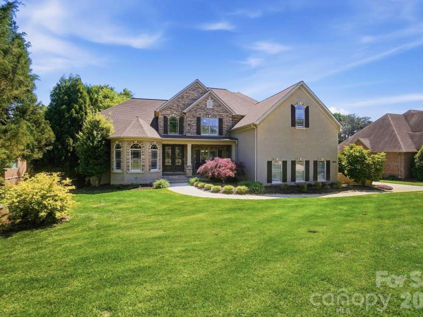 159 Riverchase Lane, Mooresville, NC 28115.  MLS# CAR4372819, YatesRealty ID 18318. 