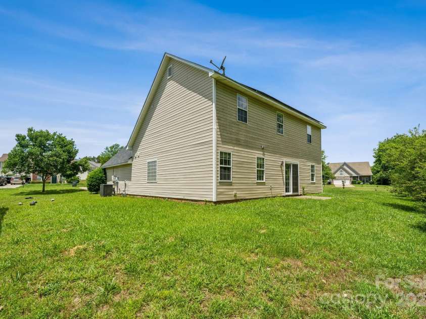 3038 Twin Peaks Court, Monroe, NC 28110.  MLS# CAR4251665, YatesRealty ID 18319. 