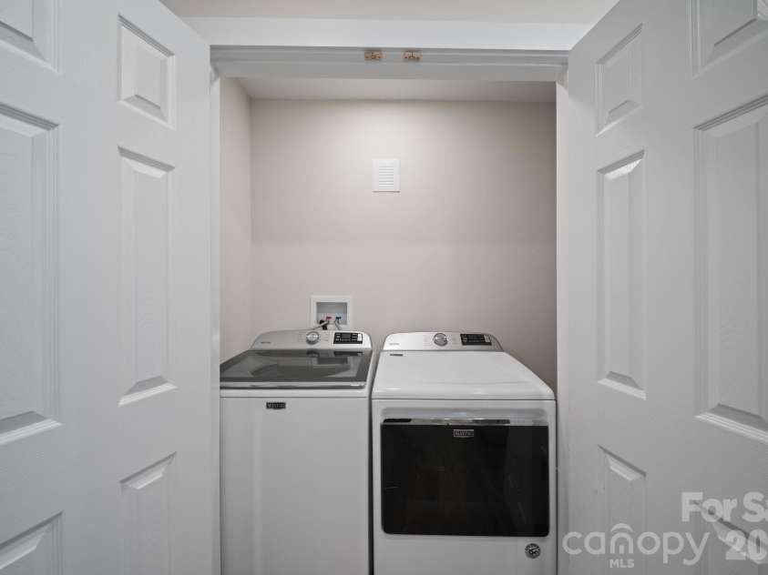 70 Melton Road, Candler, NC 28715.  MLS# CAR4369605, YatesRealty ID 18319. 