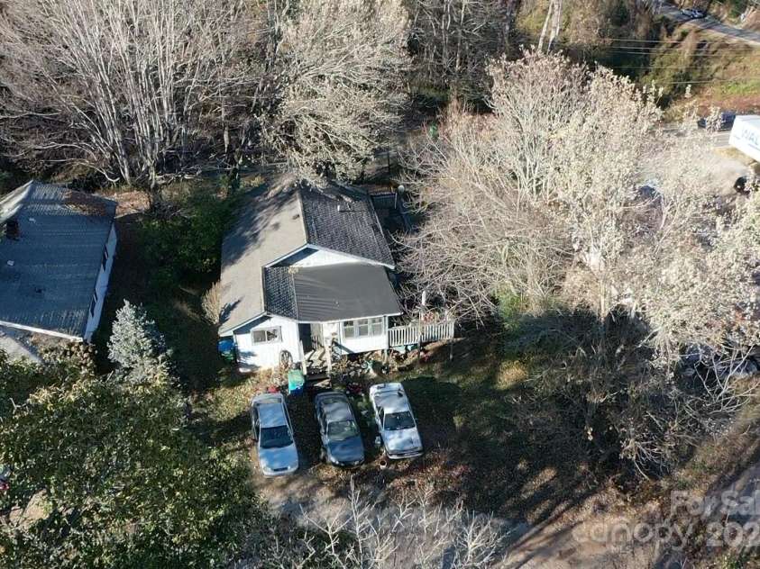 366 Emma Road, Asheville, NC 28806.  MLS# CAR4084093, YatesRealty ID 1832. 