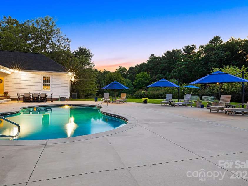 56 Fair Oaks Estate, Fletcher, NC 28732.  MLS# CAR4277078, YatesRealty ID 18320. 