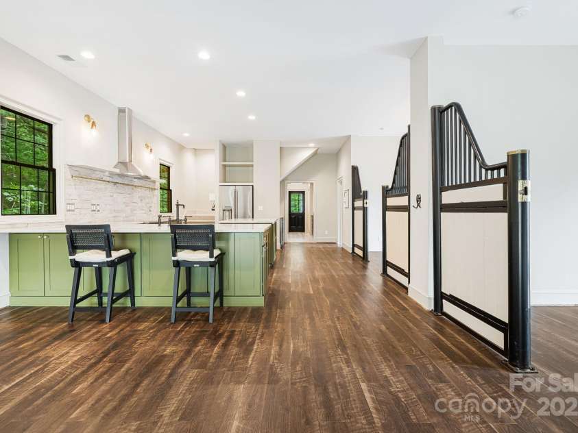 56 Fair Oaks Estate, Fletcher, NC 28732.  MLS# CAR4277078, YatesRealty ID 18320. 