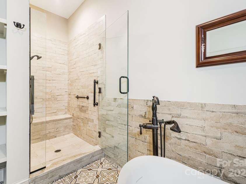 56 Fair Oaks Estate, Fletcher, NC 28732.  MLS# CAR4277078, YatesRealty ID 18320. 