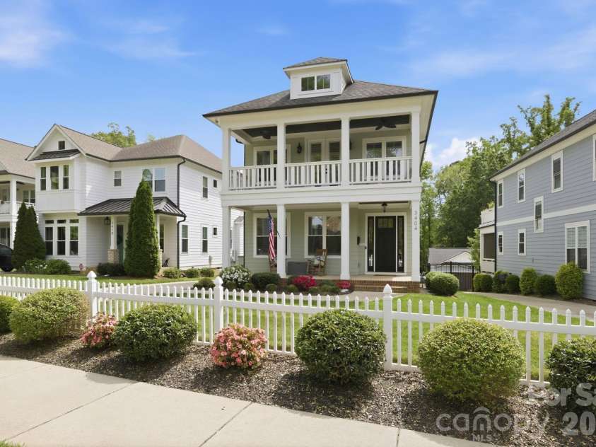 3404 Cosby Place, Charlotte, NC 28205.  MLS# CAR4366736, YatesRealty ID 18321. 