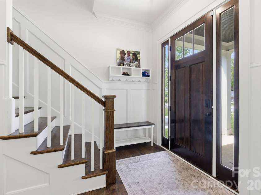 3404 Cosby Place, Charlotte, NC 28205.  MLS# CAR4366736, YatesRealty ID 18321. 