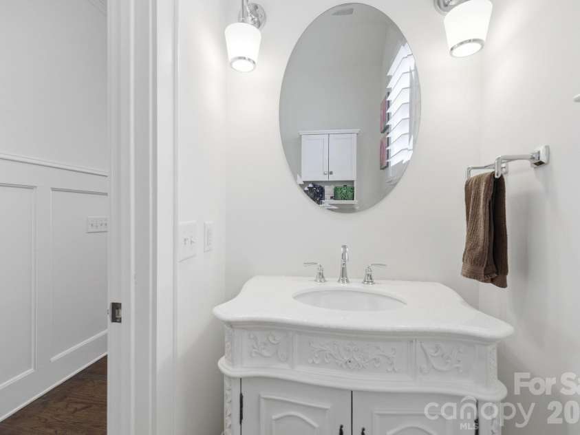 3404 Cosby Place, Charlotte, NC 28205.  MLS# CAR4366736, YatesRealty ID 18321. 