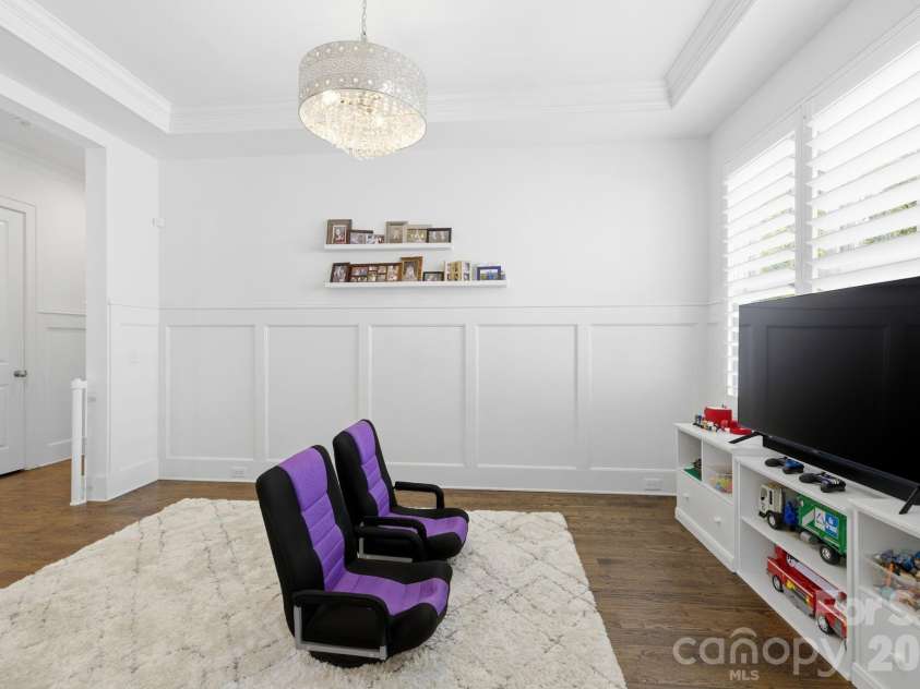 3404 Cosby Place, Charlotte, NC 28205.  MLS# CAR4366736, YatesRealty ID 18321. 