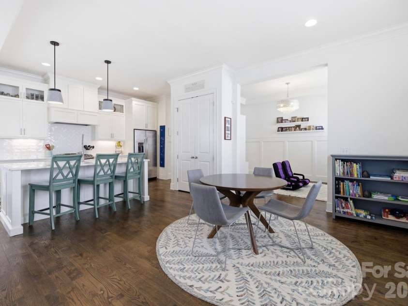 3404 Cosby Place, Charlotte, NC 28205.  MLS# CAR4366736, YatesRealty ID 18321. 