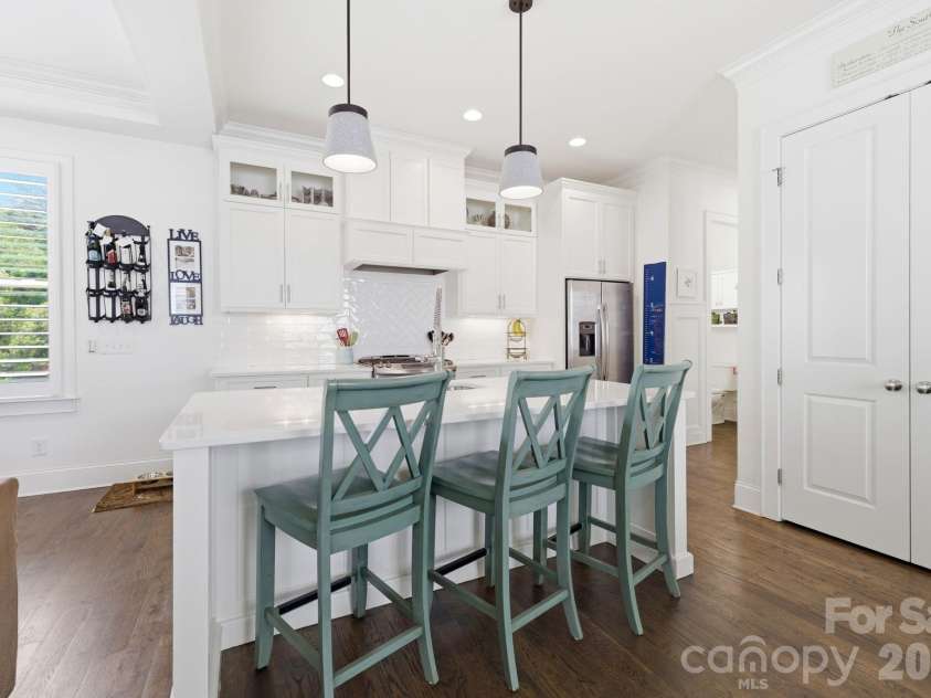 3404 Cosby Place, Charlotte, NC 28205.  MLS# CAR4366736, YatesRealty ID 18321. 