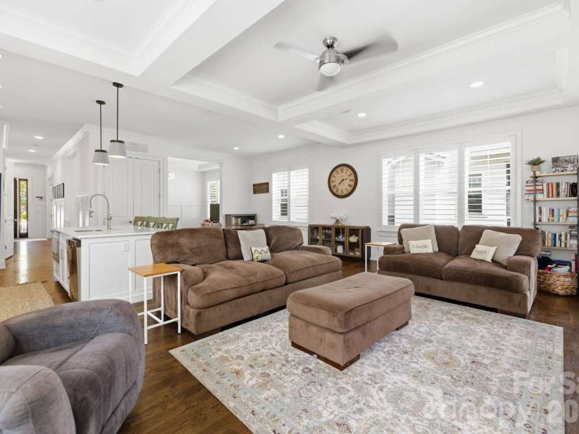 3404 Cosby Place, Charlotte, NC 28205.  MLS# CAR4366736, YatesRealty ID 18321. 