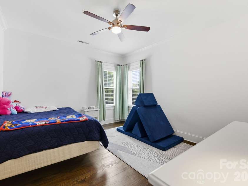 3404 Cosby Place, Charlotte, NC 28205.  MLS# CAR4366736, YatesRealty ID 18321. 