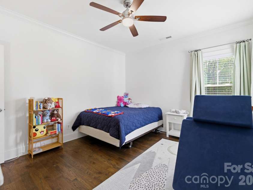 3404 Cosby Place, Charlotte, NC 28205.  MLS# CAR4366736, YatesRealty ID 18321. 