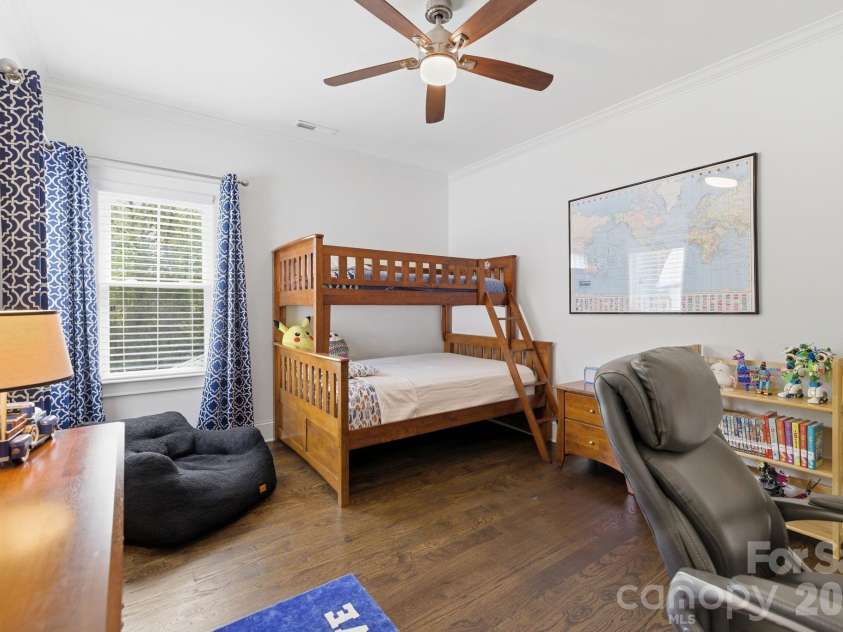 3404 Cosby Place, Charlotte, NC 28205.  MLS# CAR4366736, YatesRealty ID 18321. 