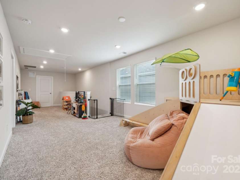 500 Cedar Knoll Circle, Pineville, NC 28134.  MLS# CAR4264878, YatesRealty ID 18321. 