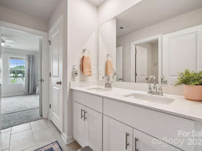 500 Cedar Knoll Circle, Pineville, NC 28134.  MLS# CAR4264878, YatesRealty ID 18321. 