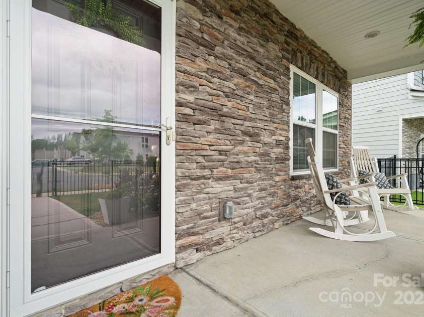 500 Cedar Knoll Circle, Pineville, NC 28134.  MLS# CAR4264878, YatesRealty ID 18321. 