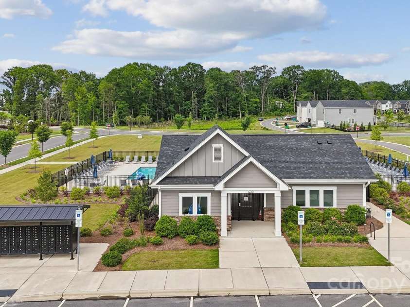 500 Cedar Knoll Circle, Pineville, NC 28134.  MLS# CAR4264878, YatesRealty ID 18321. 