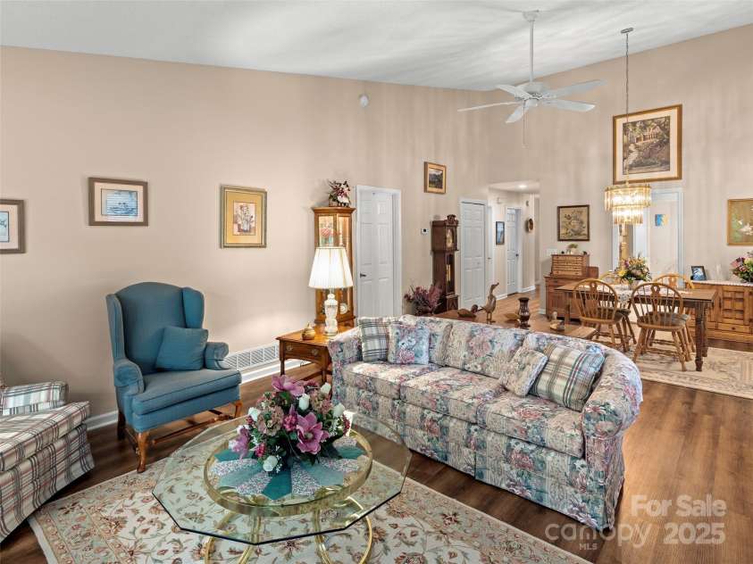 502 Spanish Oak Lane, Hendersonville, NC 28791.  MLS# CAR4260697, YatesRealty ID 18322. Open Floor Plan From Great Room to Formal Dining