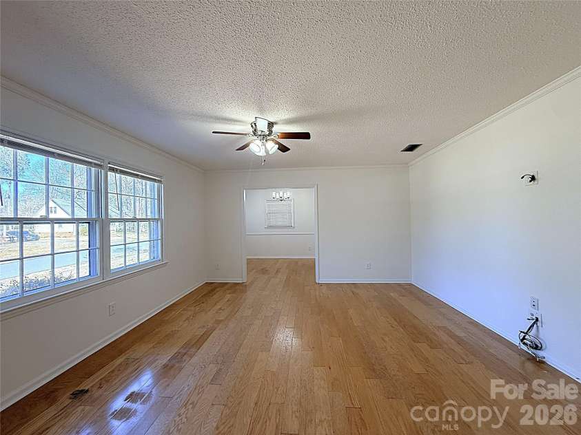 6625 Old Post Road, Charlotte, NC 28212.  MLS# CAR4341423, YatesRealty ID 18322. 