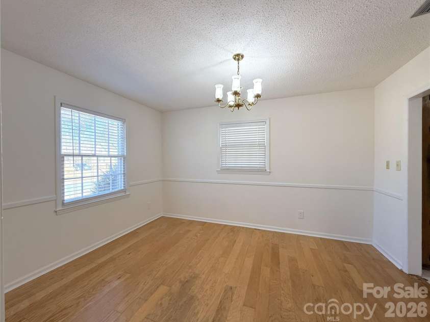 6625 Old Post Road, Charlotte, NC 28212.  MLS# CAR4341423, YatesRealty ID 18322. 