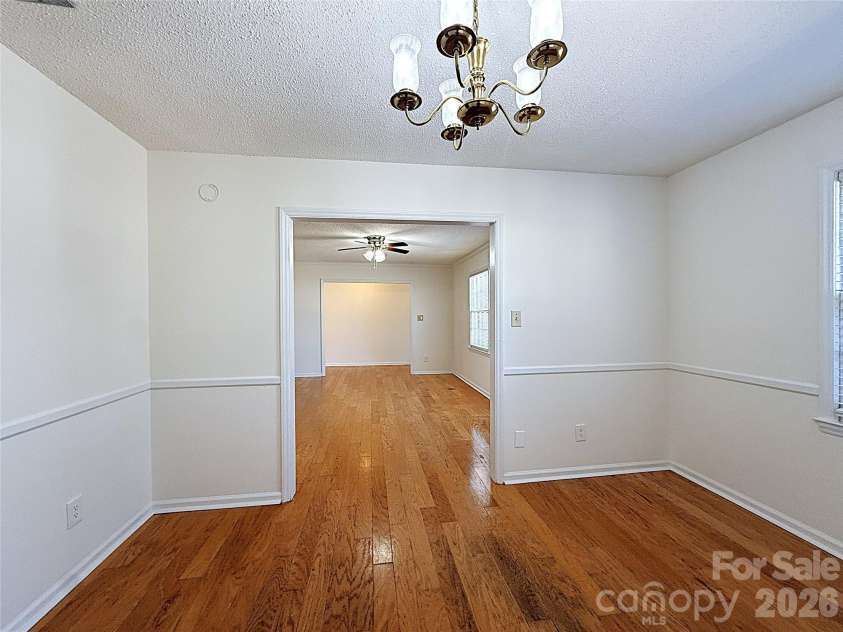 6625 Old Post Road, Charlotte, NC 28212.  MLS# CAR4341423, YatesRealty ID 18322. 