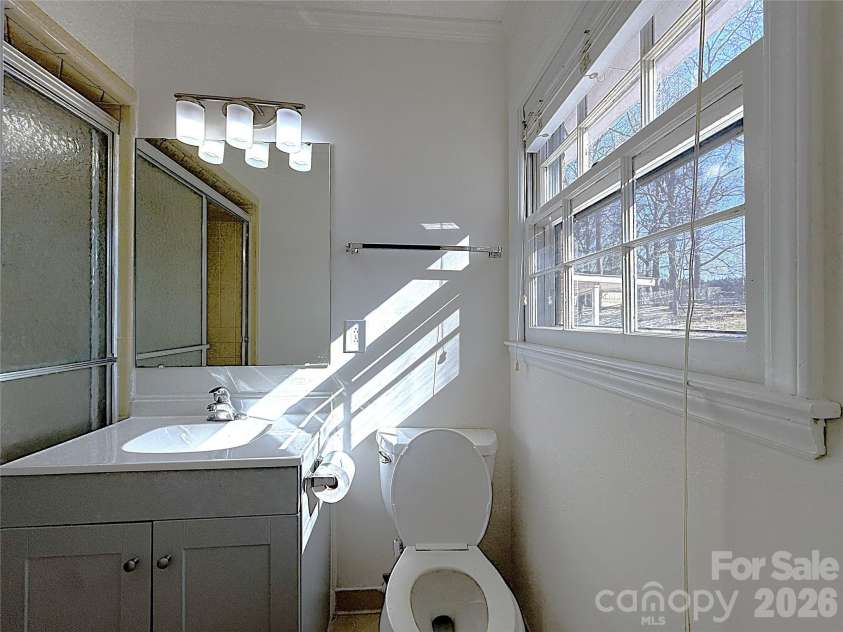 6625 Old Post Road, Charlotte, NC 28212.  MLS# CAR4341423, YatesRealty ID 18322. 