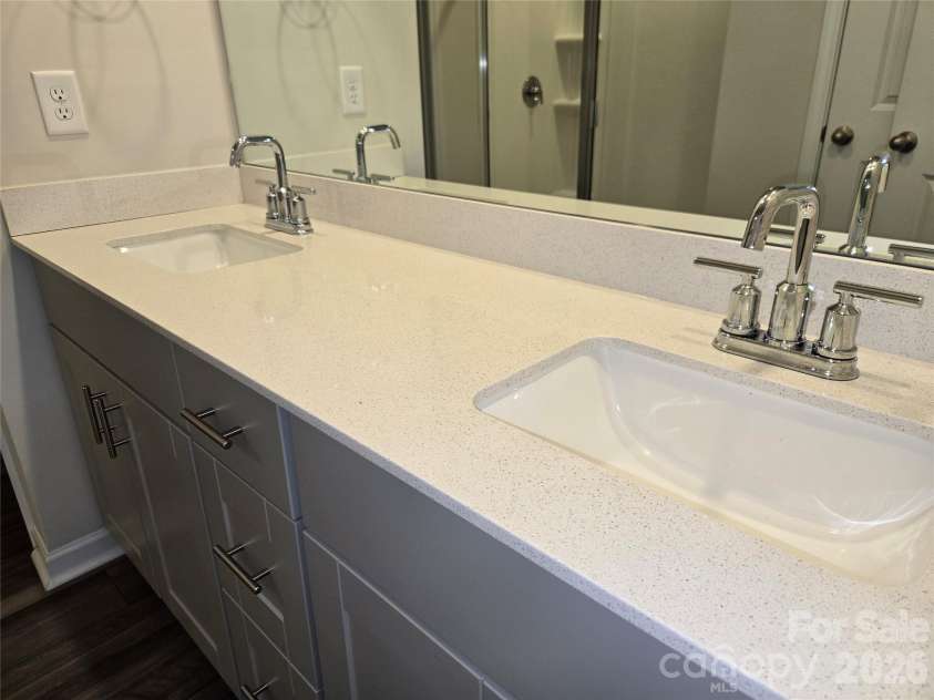 4203 Evening Trail, Concord, NC 28027.  MLS# CAR4371374, YatesRealty ID 18323. Bathroom