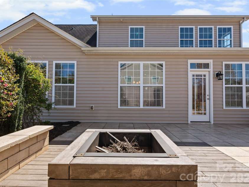 5049 Gladiola Way, Fort Mill, SC 29708.  MLS# CAR4356980, YatesRealty ID 18324. 