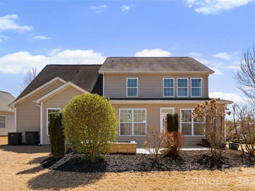 5049 Gladiola Way, Fort Mill, SC 29708.  MLS# CAR4356980, YatesRealty ID 18324. 